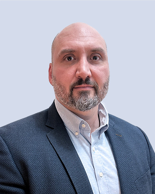 Sal headshot photo