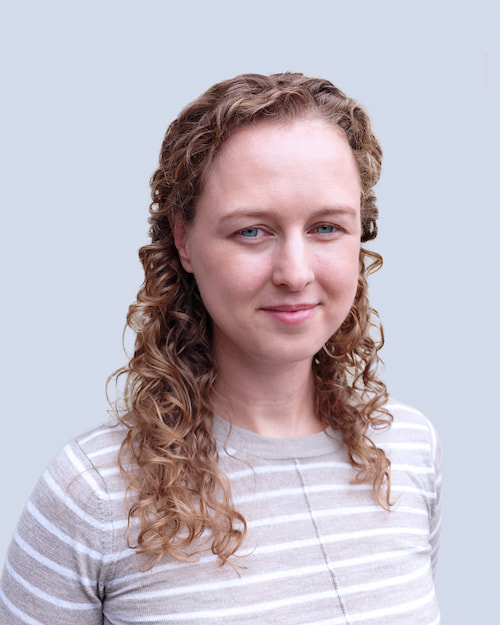 Megan headshot photo